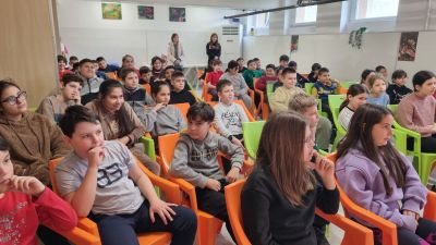 Розова фланелка - ОУ Йордан Йовков - град Каварна