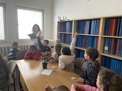 Посещение на 1 а клас в Дирекция Бюро по труда, по случай 36 години Агенция по заетостта - ОУ Йордан Йовков - град Каварна